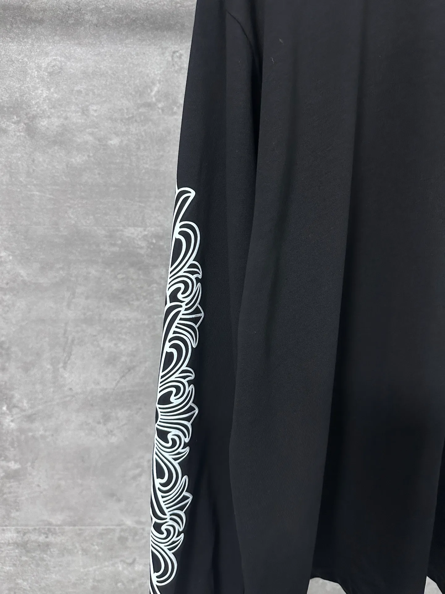 P230 💰 Chrome Hearte/Chrome Heart 25SS CH Los Angeles limited horseshoe print round neck long sleeves. The fabric is made of cotton. The printing uses special imported slurry. Customized supporting accessories. Size: S/M/L